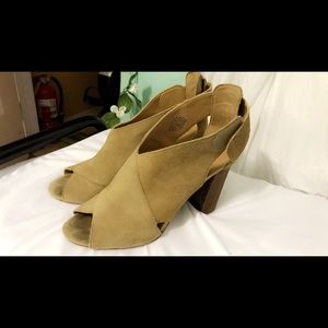 Nine West 8.5 pump heels
